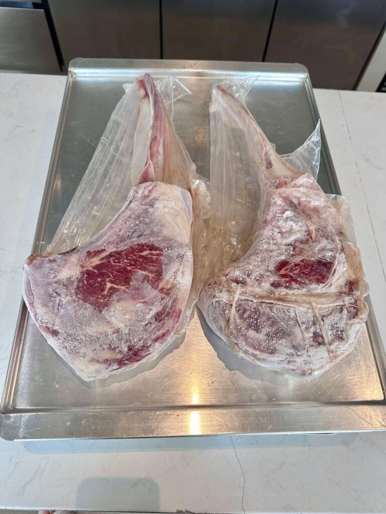 Experience Premium Steak Delivery Thailand by SÓPA. Carefully selected Spanish beef, professional cold-chain handling, and chef-selected quality delivered with care.